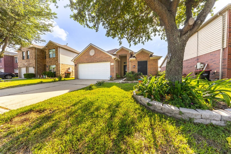 Property photo for 2203 Mountain Ranch Drive, Houston, TX