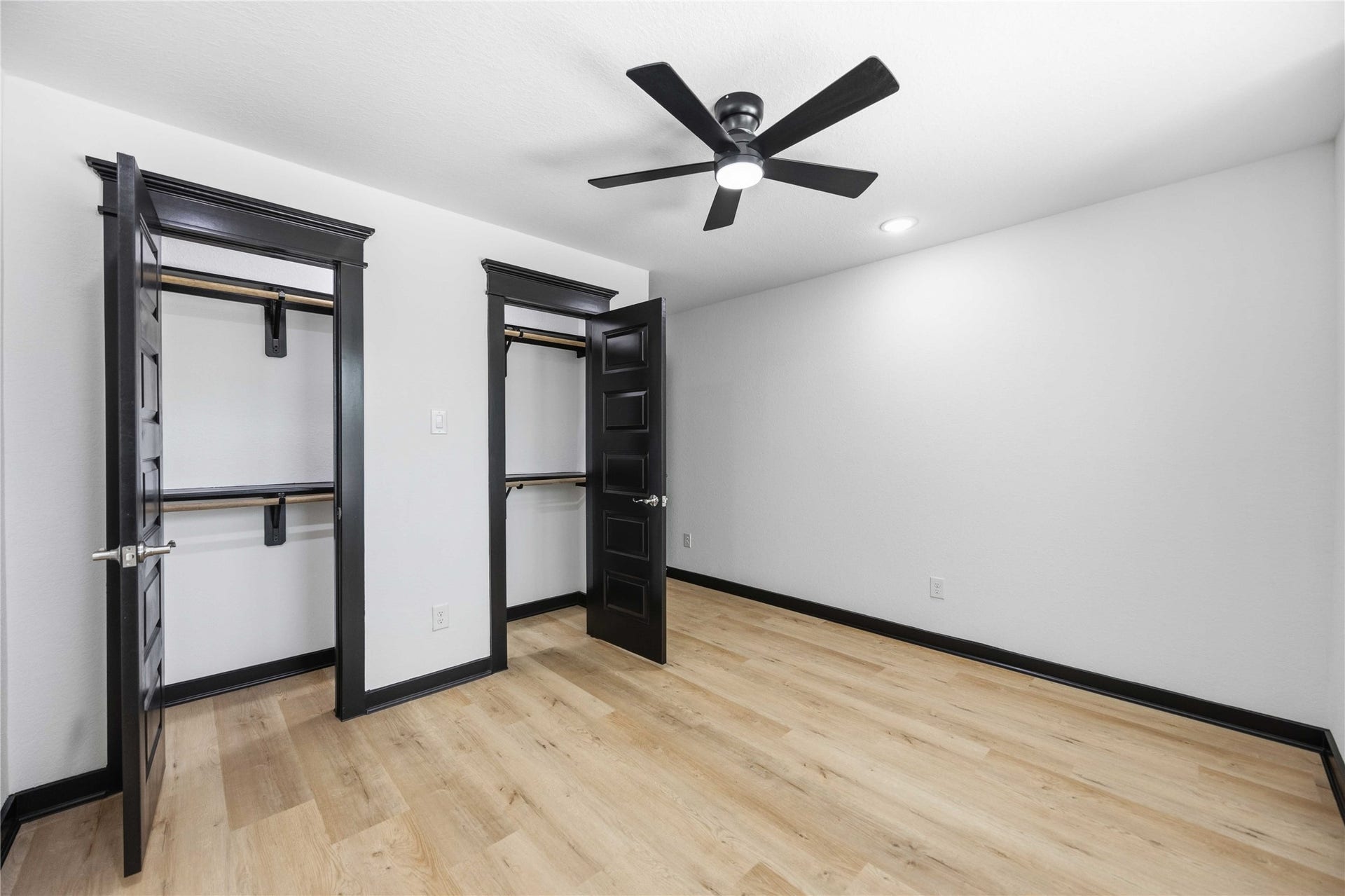 8028 Penrod Street, #A/B, Houston, TX 77028 8028 Penrod Street, #A/B, Houston, TX 77028