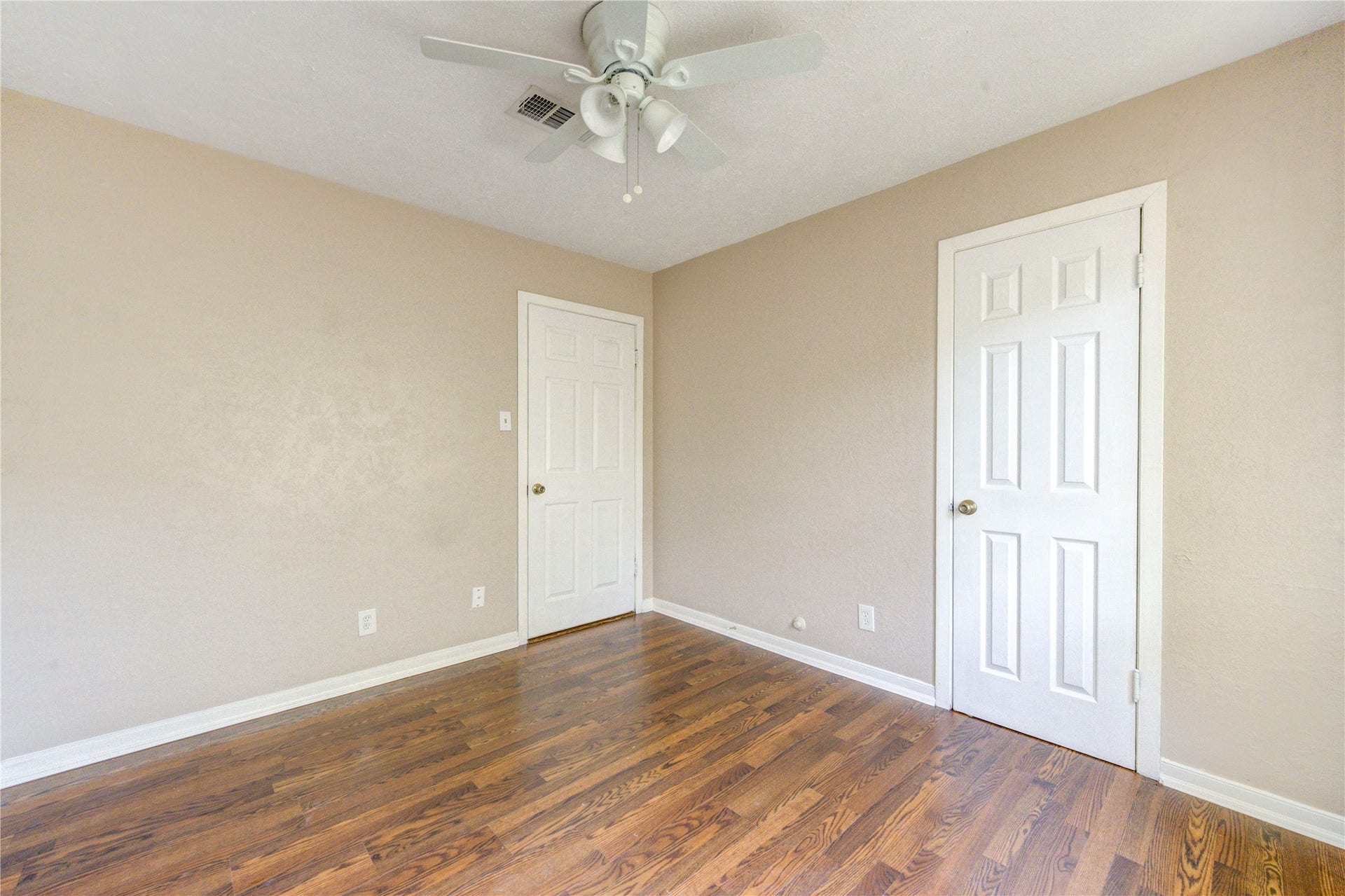 3205 Hays Street, Pasadena, TX 77503 3205 Hays Street, Pasadena, TX 77503