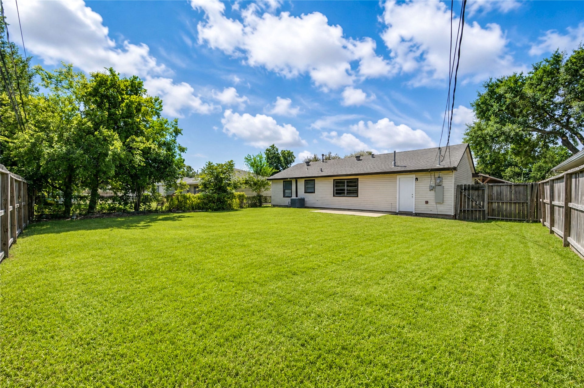 3205 Hays Street, Pasadena, TX 77503 3205 Hays Street, Pasadena, TX 77503