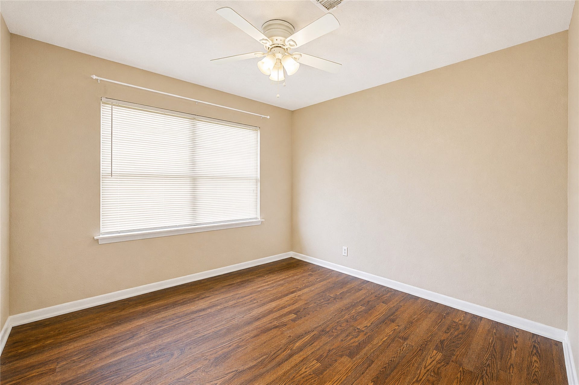 3205 Hays Street, Pasadena, TX 77503 Bedroom 1