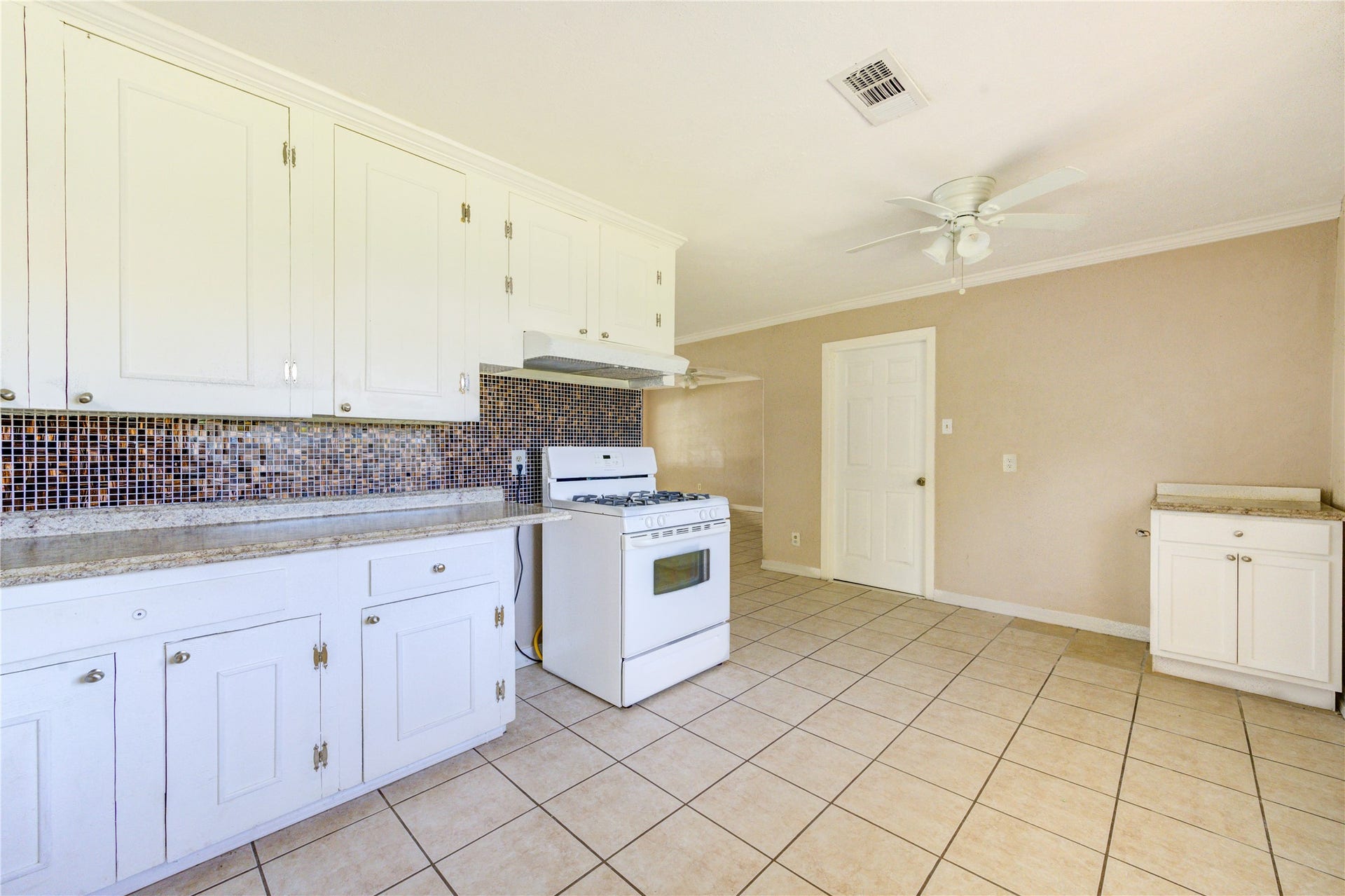 3205 Hays Street, Pasadena, TX 77503 3205 Hays Street, Pasadena, TX 77503