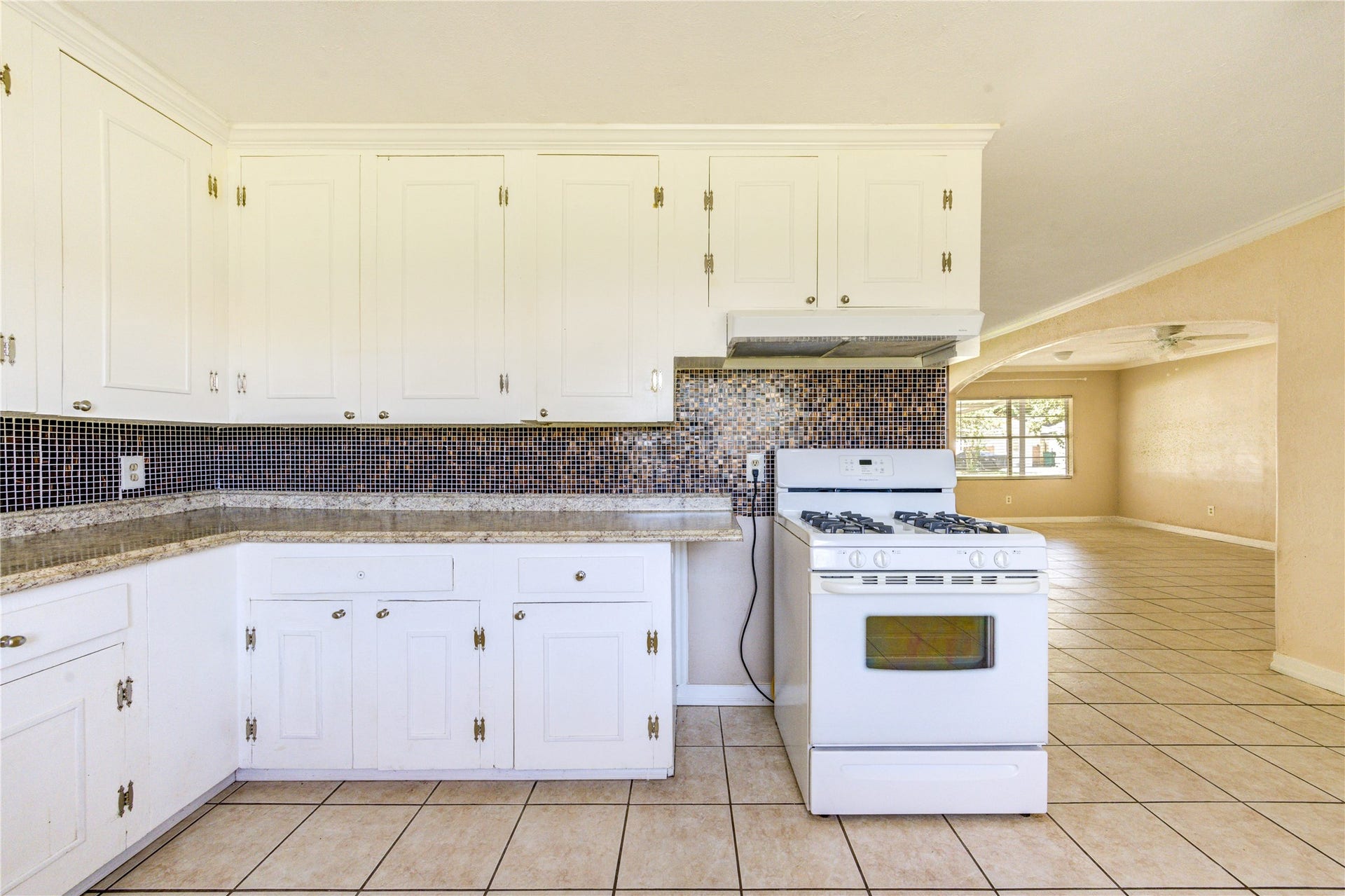 3205 Hays Street, Pasadena, TX 77503 3205 Hays Street, Pasadena, TX 77503