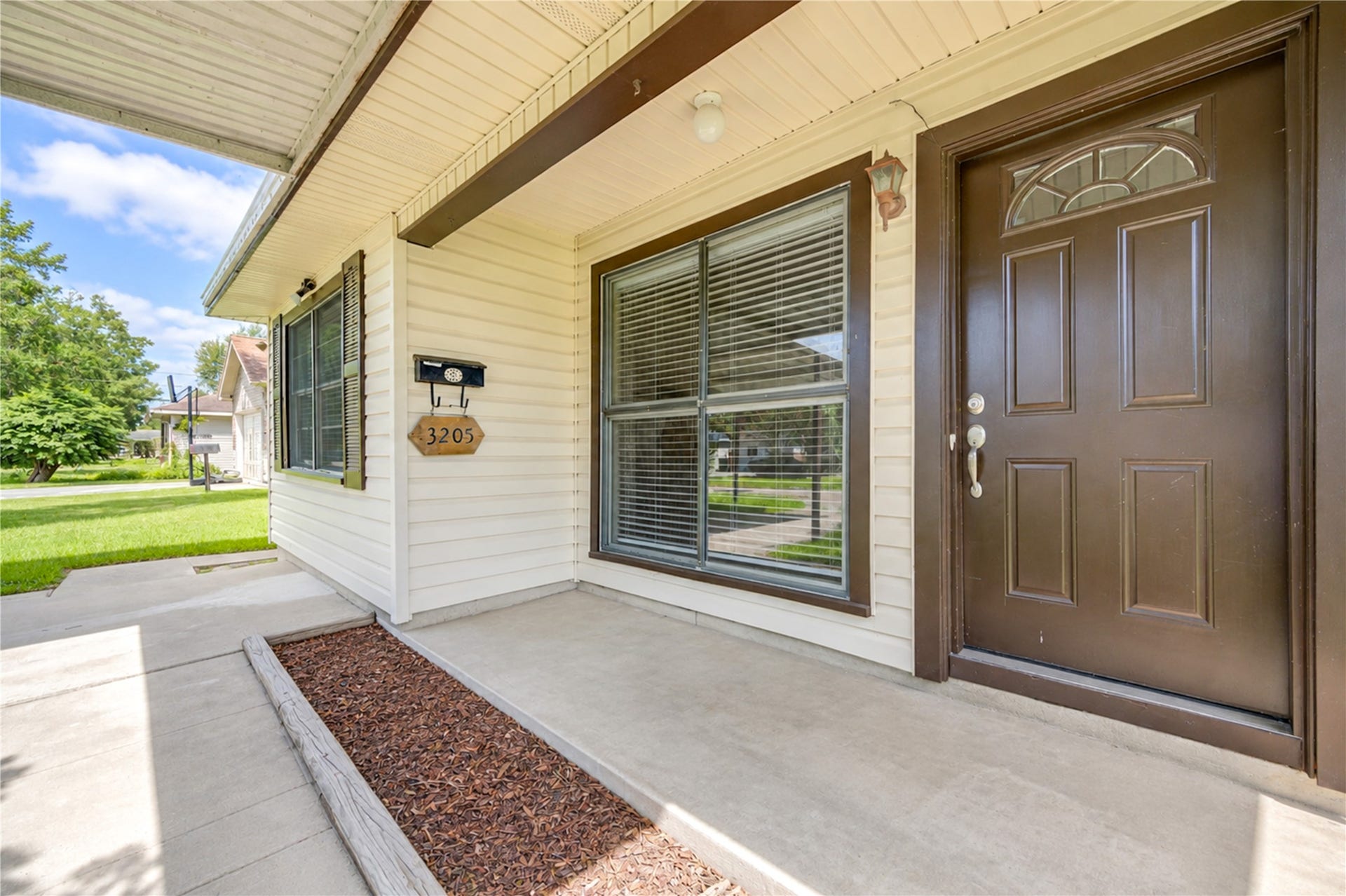 3205 Hays Street, Pasadena, TX 77503 3205 Hays Street, Pasadena, TX 77503