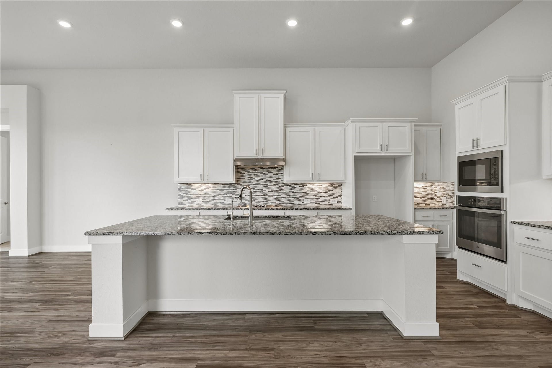 4606 Brazos Shores Drive, Sugar Land, TX 77479 4606 Brazos Shores Drive, Sugar Land, TX 77479