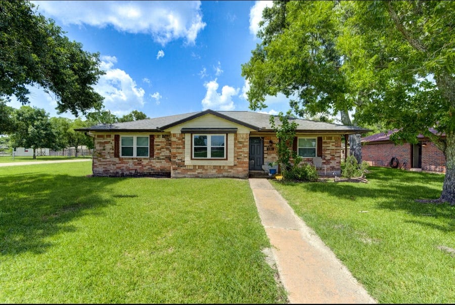 Property photo for 1226 Ave H, Danbury, TX