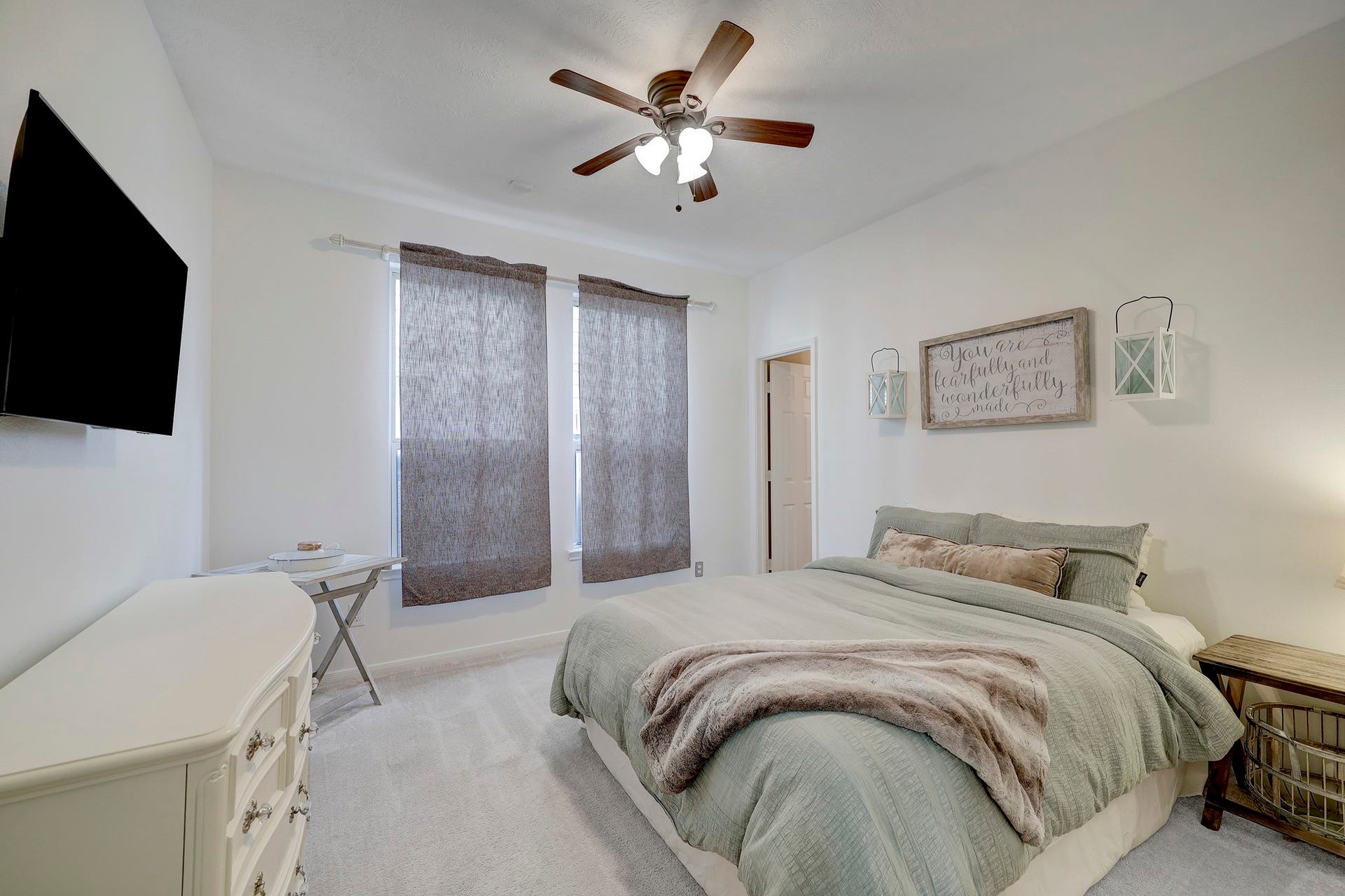 3323 Masters Point Drive, Houston, TX 77091
