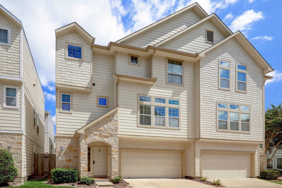 Property photo for 3323 Masters Point Drive, Houston, TX