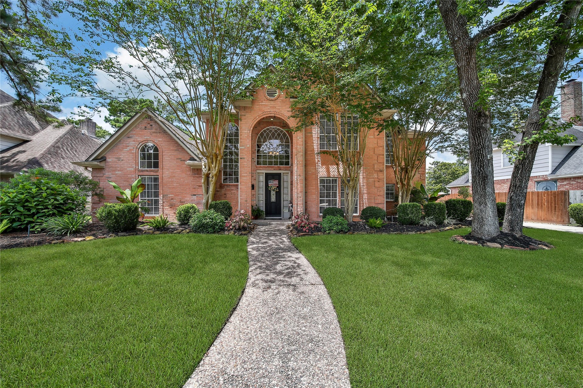 Welcome to 1702 Seven Maples in Kings Point3,262 sq. ft., 4 bedrooms, 3.5 baths, private pool and a primary suite on the first floor.
