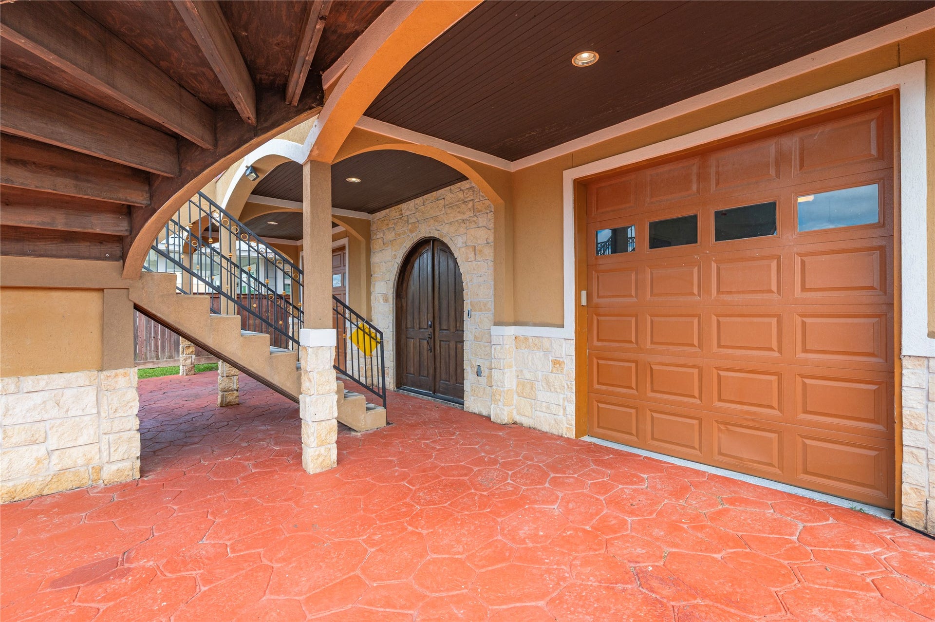 615 29th Street, San Leon, TX 77539 615 29th Street, San Leon, TX 77539