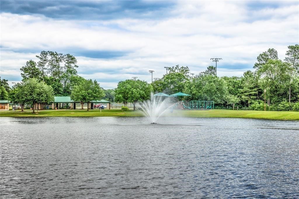 1511 Las Cuevas Drive, Conroe, TX 77301