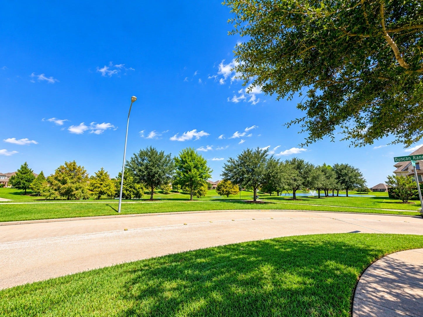 8006 Duncan Ranch Lane, Richmond, TX 77407 Enjoy convenient access to scenic walking and biking trails and picturesque lakes, perfect for outdoor relaxation and recreation.