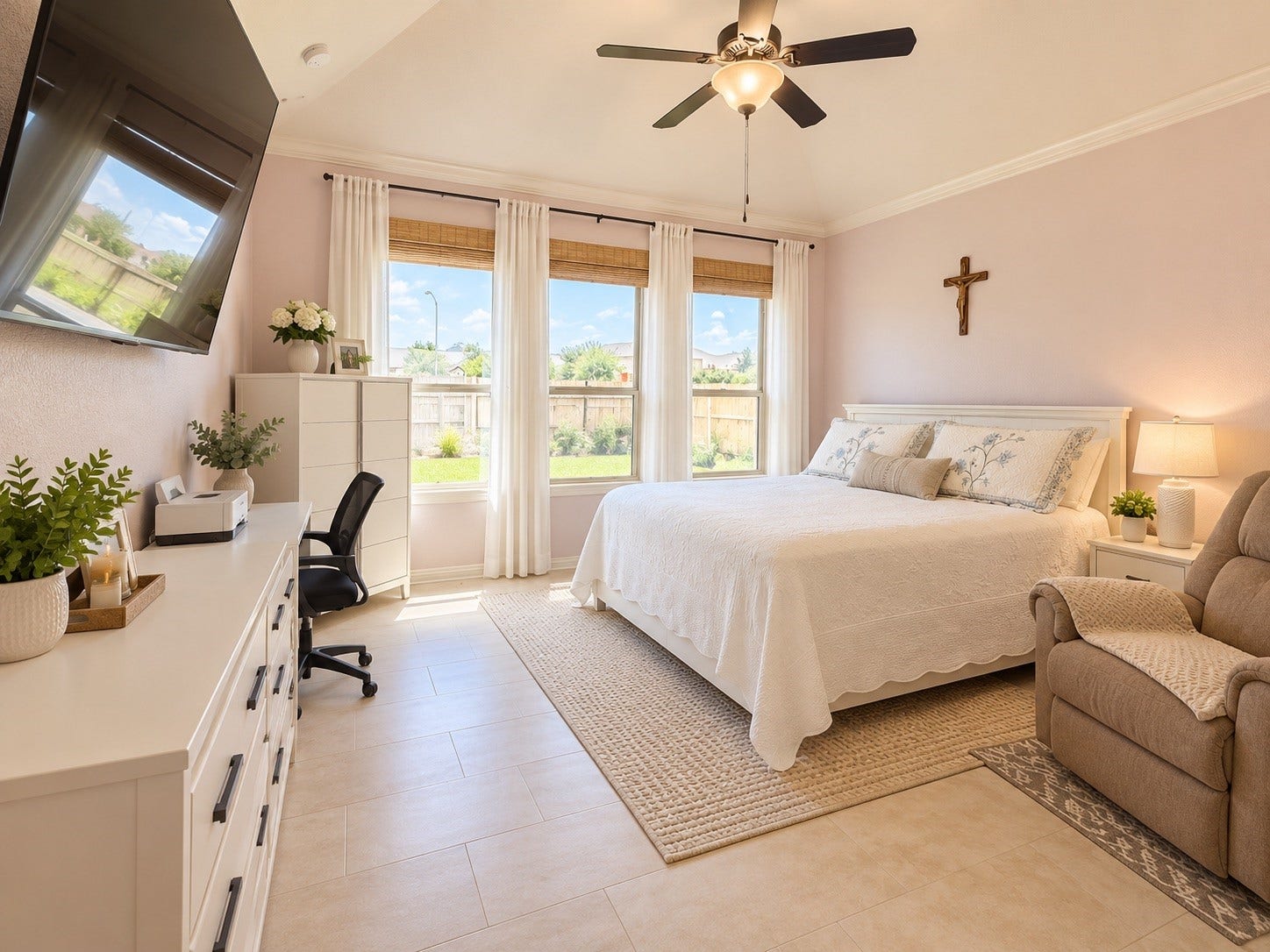 8006 Duncan Ranch Lane, Richmond, TX 77407 A spacious second primary suite offers comfort and privacy, perfect for guests or multigenerational living.