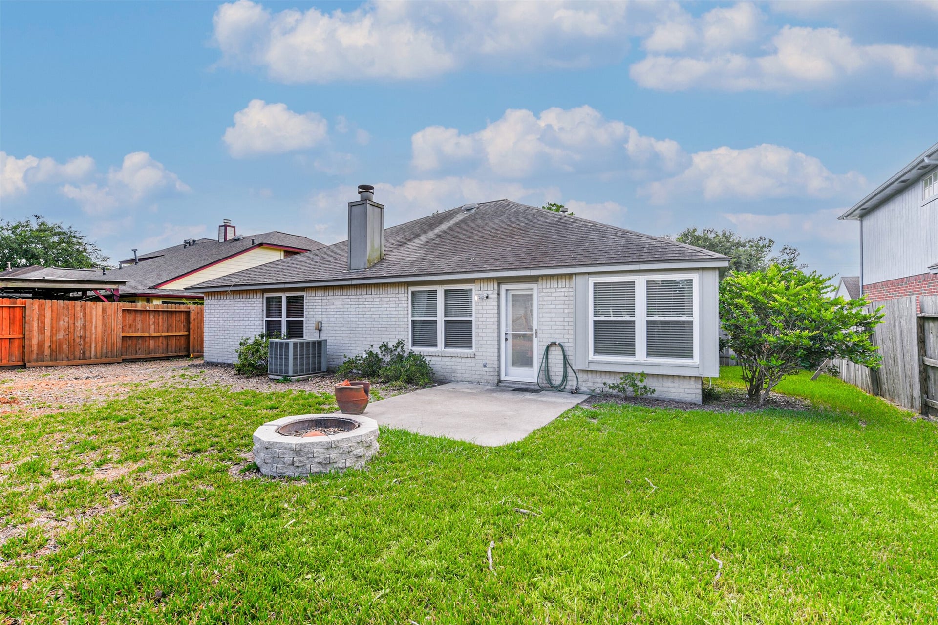 2002 Edinburg Avenue, League City, TX 77573 2002 Edinburg Avenue, League City, TX 77573