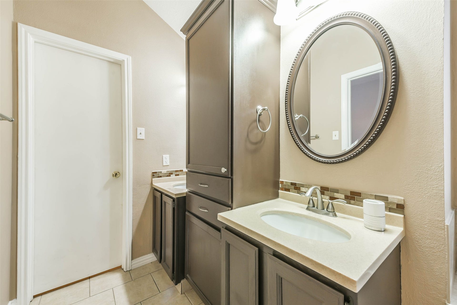 2002 Edinburg Avenue, League City, TX 77573 2002 Edinburg Avenue, League City, TX 77573