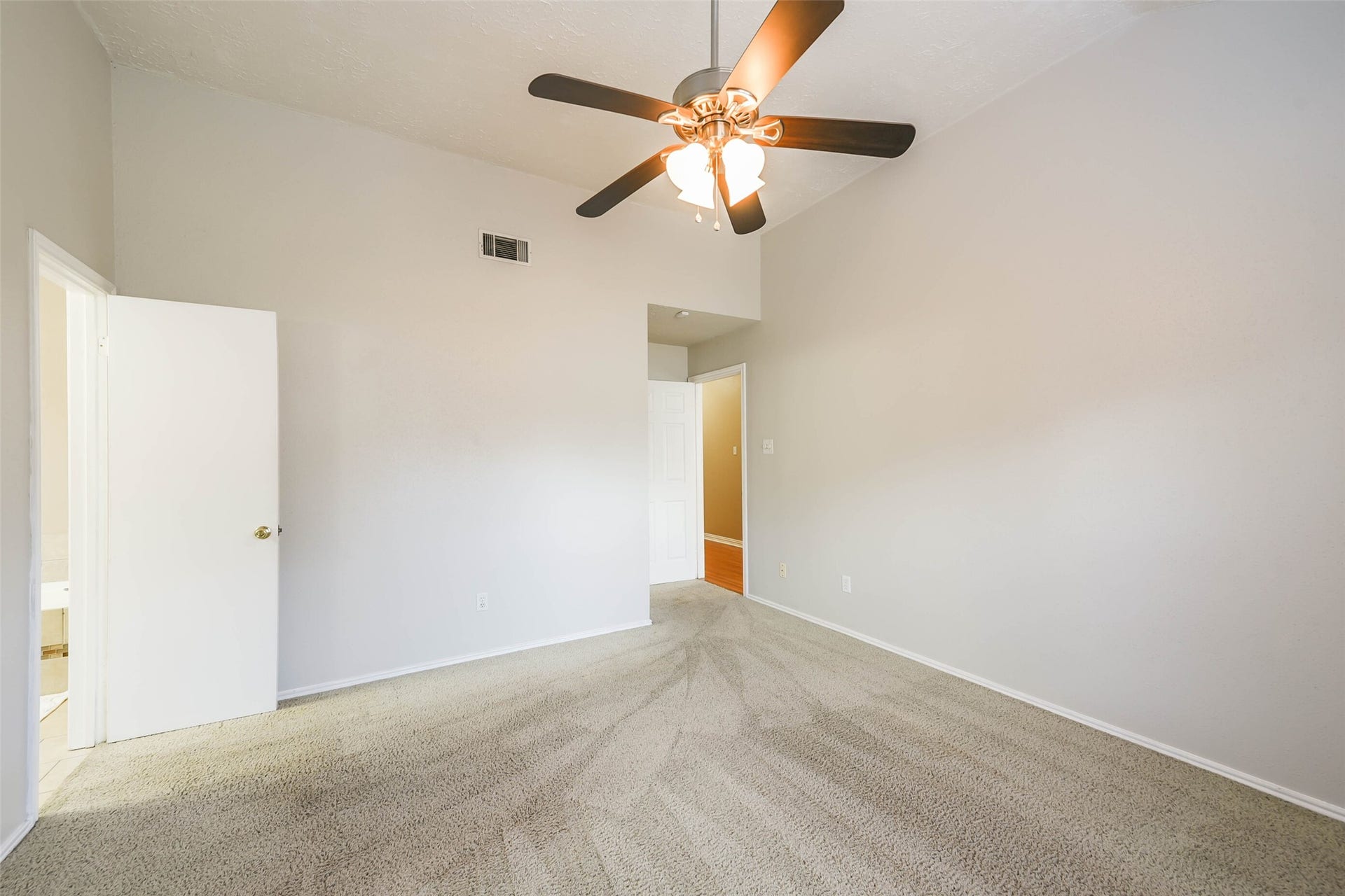 2002 Edinburg Avenue, League City, TX 77573 2002 Edinburg Avenue, League City, TX 77573