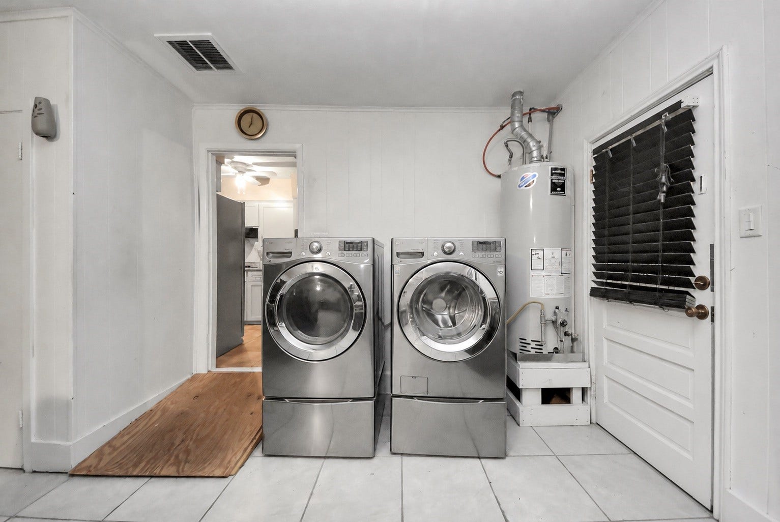 5846 Hirondel Street, Houston, TX 77033