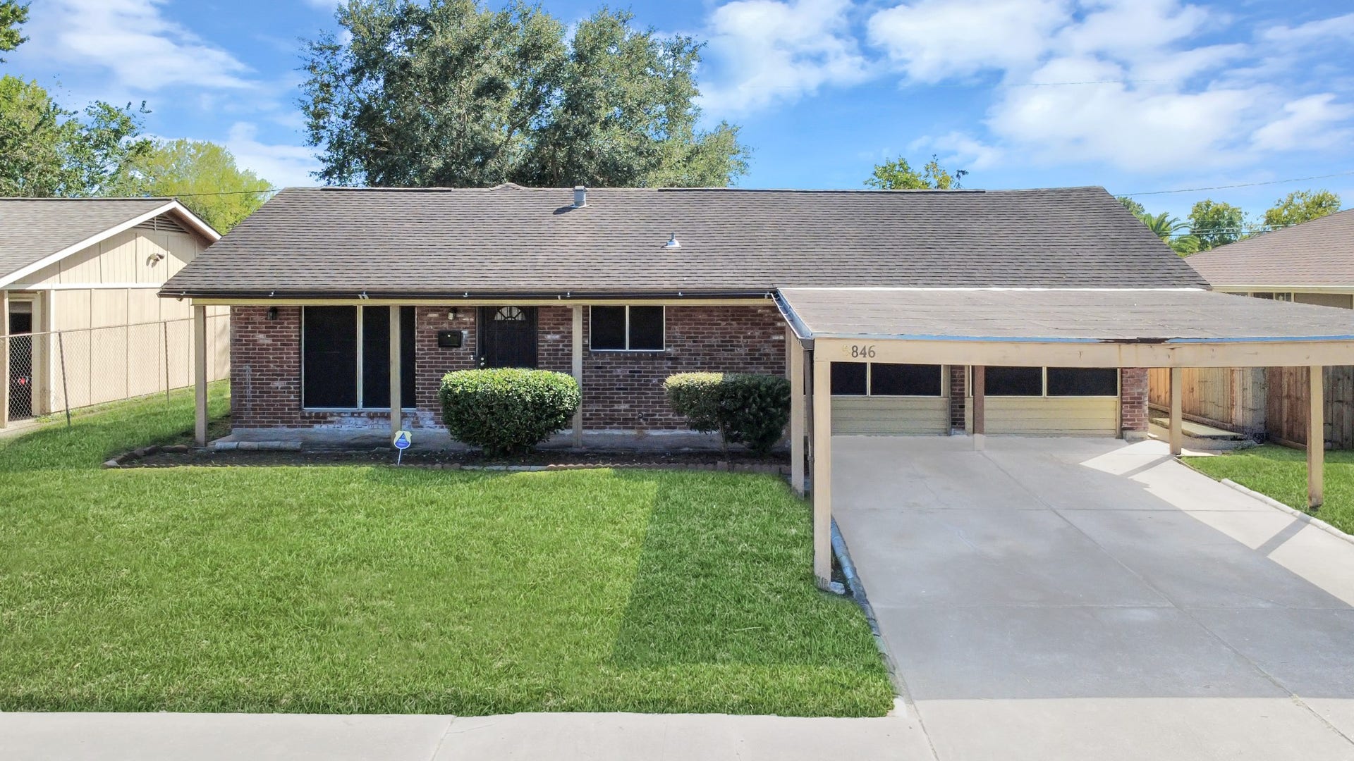 5846 Hirondel Street, Houston, TX 77033
