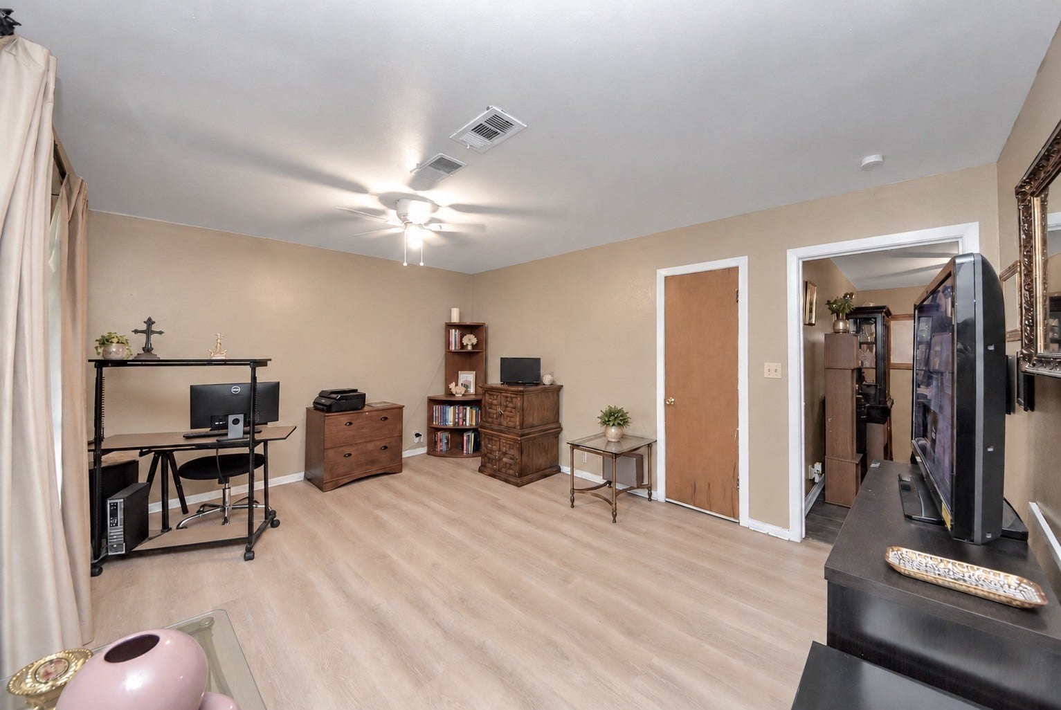 5846 Hirondel Street, Houston, TX 77033