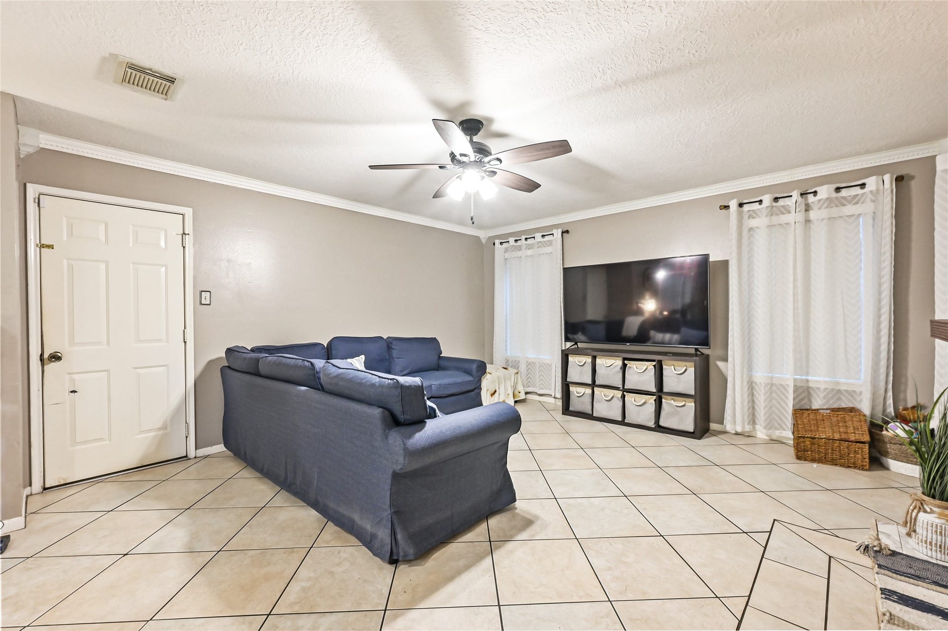 18911 Sandia Pines Drive, Humble, TX 77346 18911 Sandia Pines Drive, Humble, TX 77346