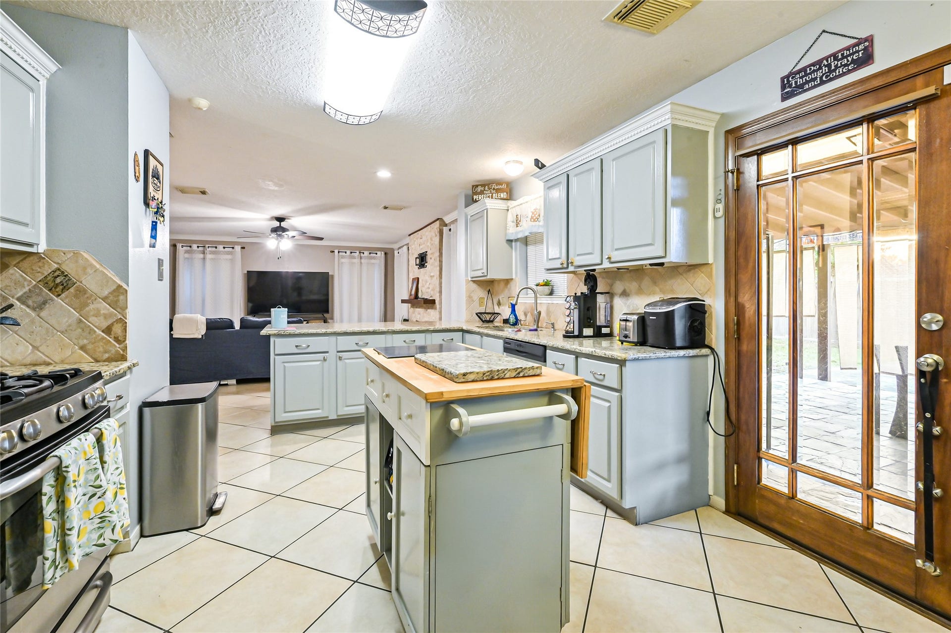 18911 Sandia Pines Drive, Humble, TX 77346 18911 Sandia Pines Drive, Humble, TX 77346