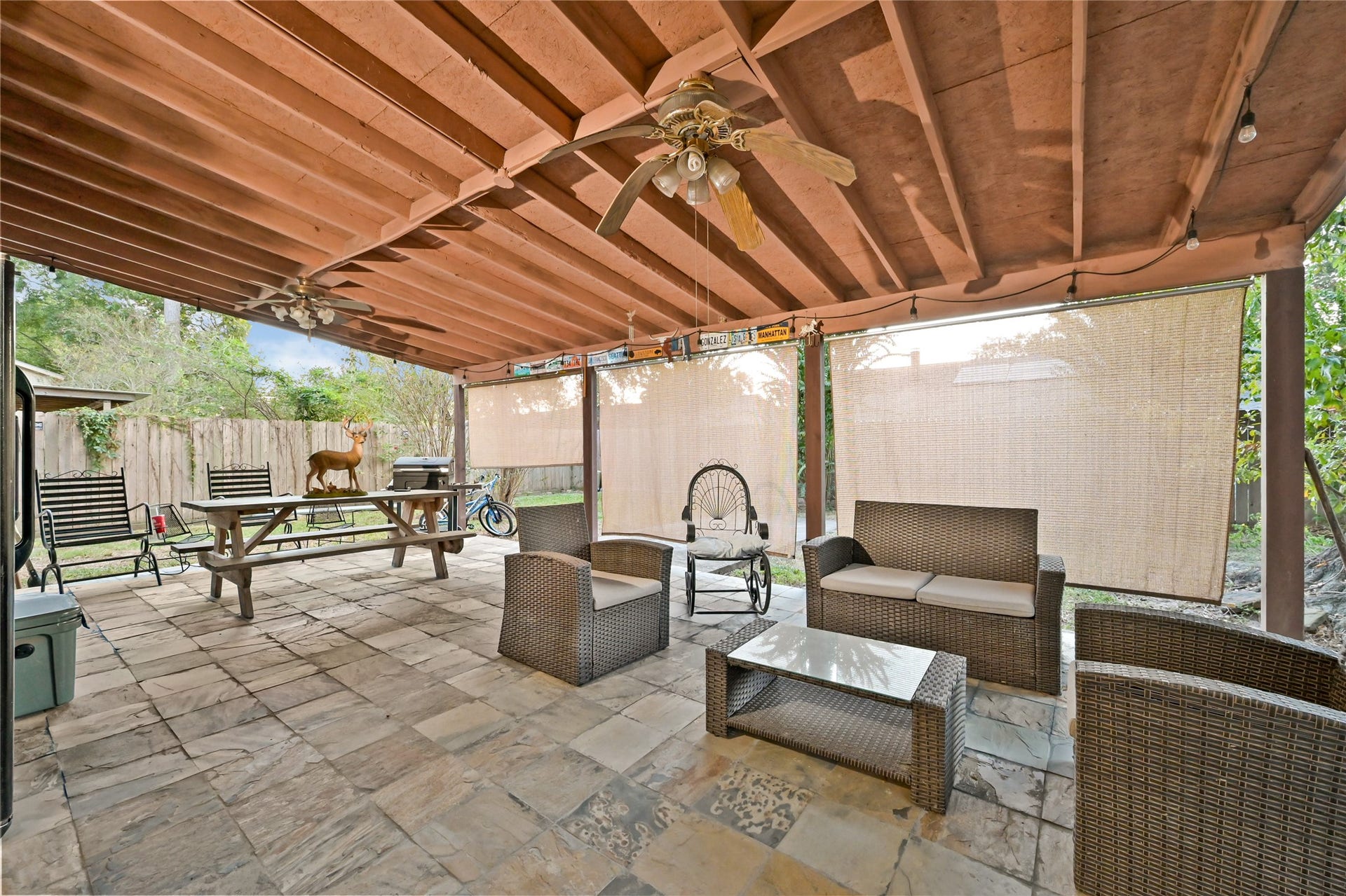 18911 Sandia Pines Drive, Humble, TX 77346 18911 Sandia Pines Drive, Humble, TX 77346