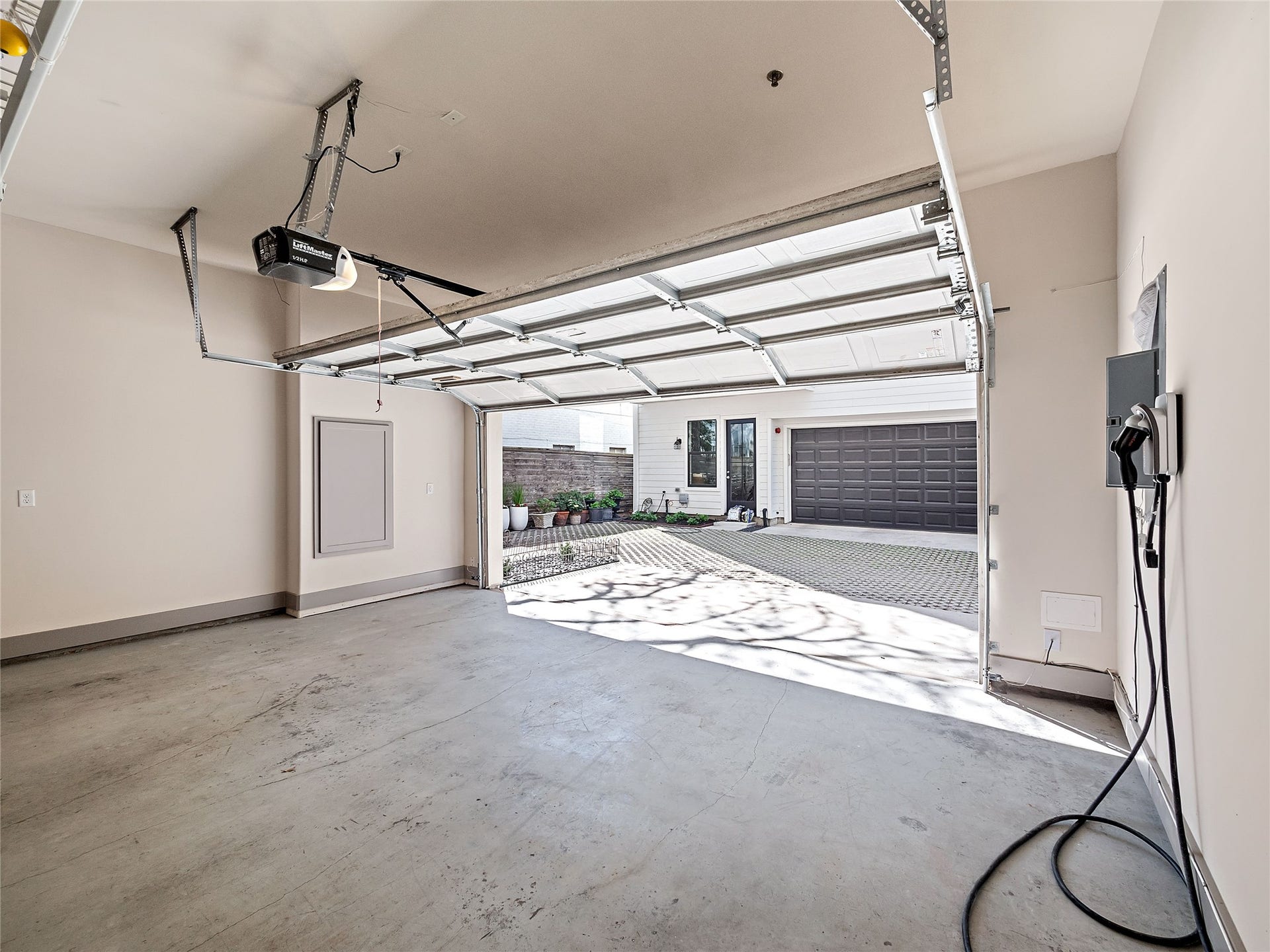 4019 Driscoll Street, Houston, TX 77098