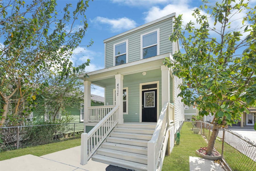Property photo for 4717 Avenue Q, Galveston, TX