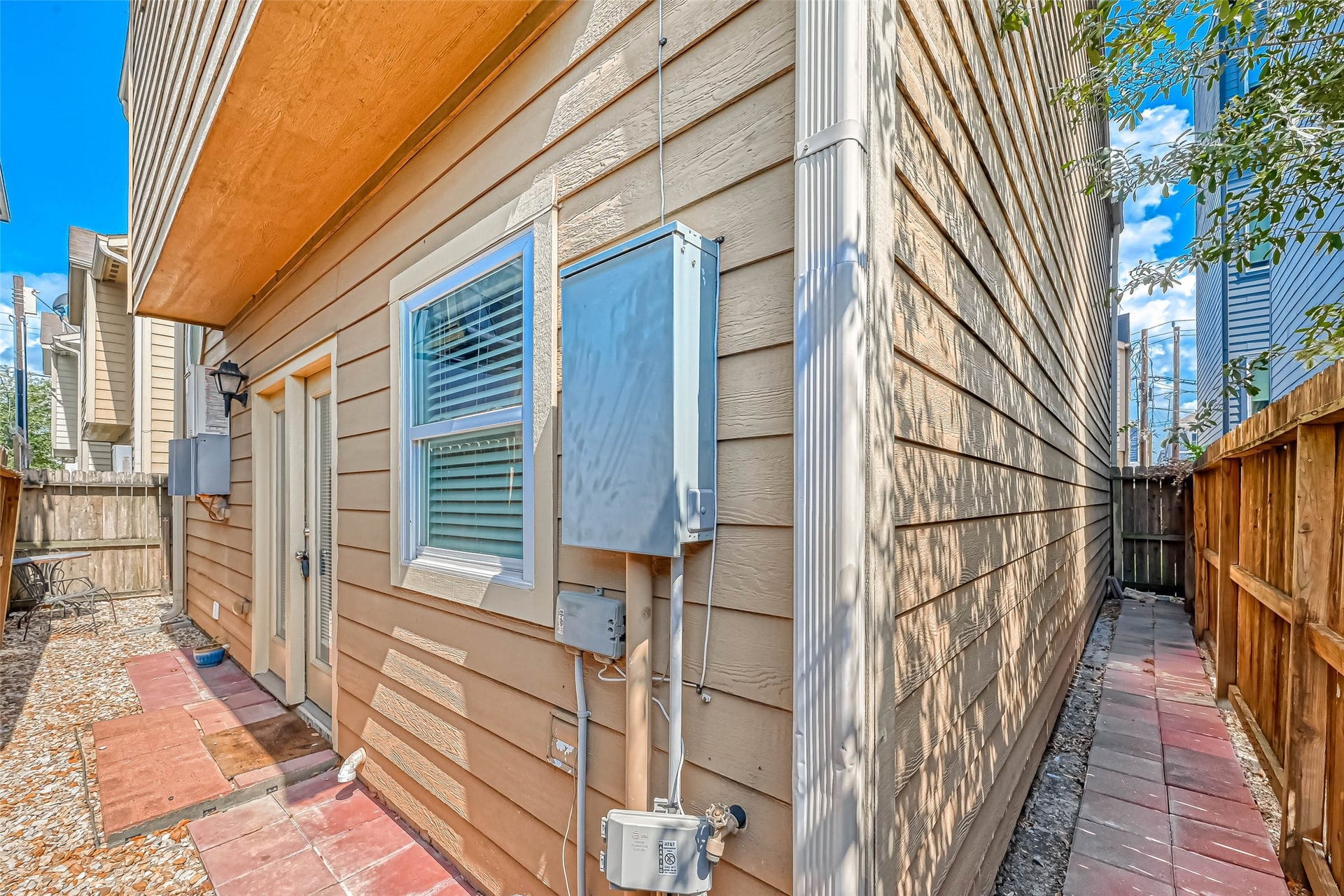 3204 Cline Street, #D, Houston, TX 77020 3204 Cline Street, #D, Houston, TX 77020