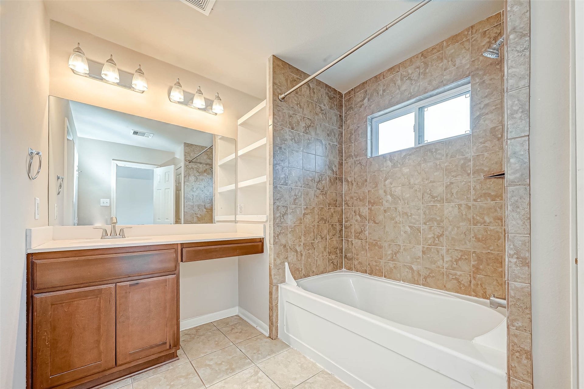 3204 Cline Street, #D, Houston, TX 77020 3204 Cline Street, #D, Houston, TX 77020