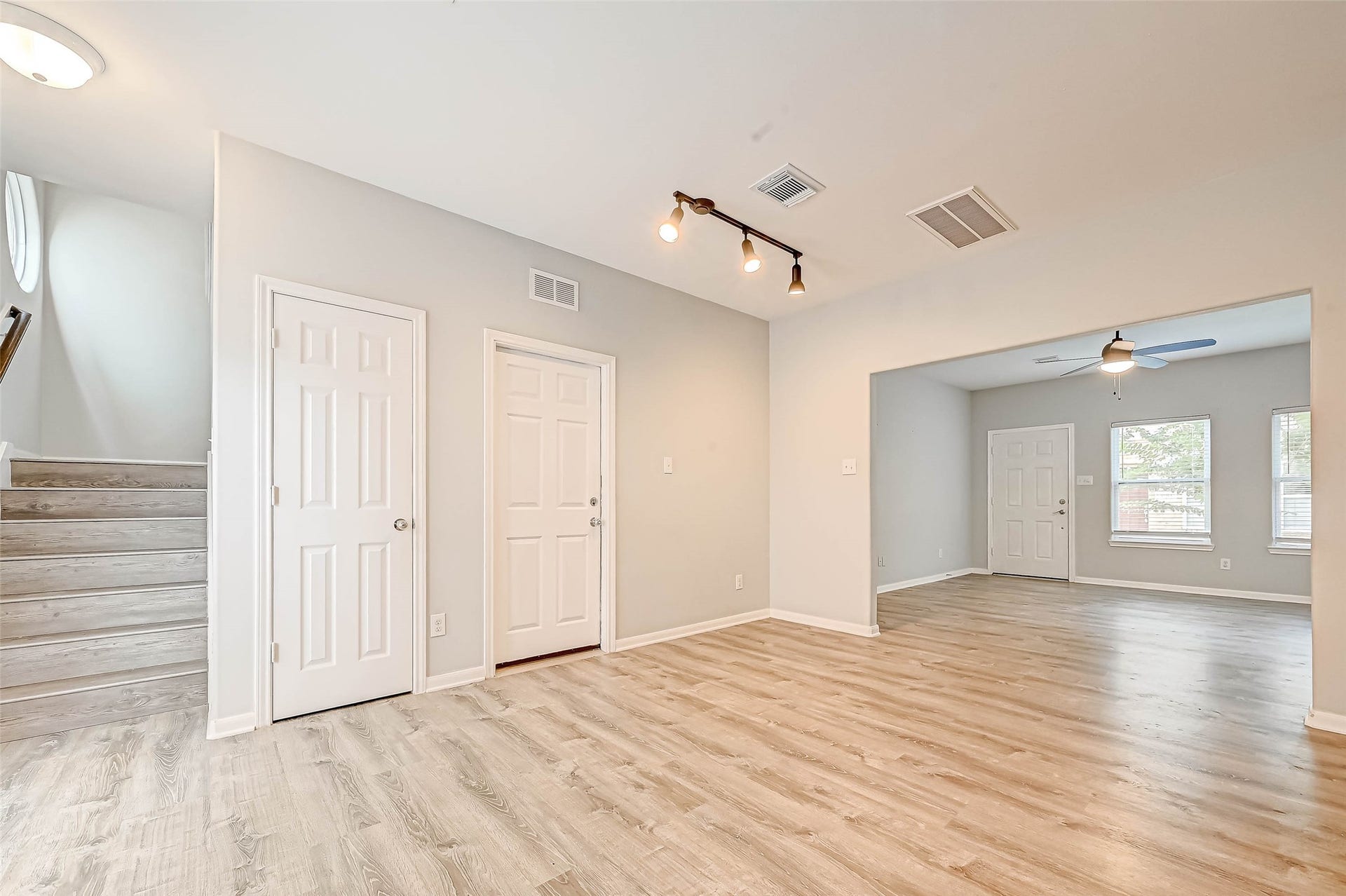 3204 Cline Street, #D, Houston, TX 77020 3204 Cline Street, #D, Houston, TX 77020