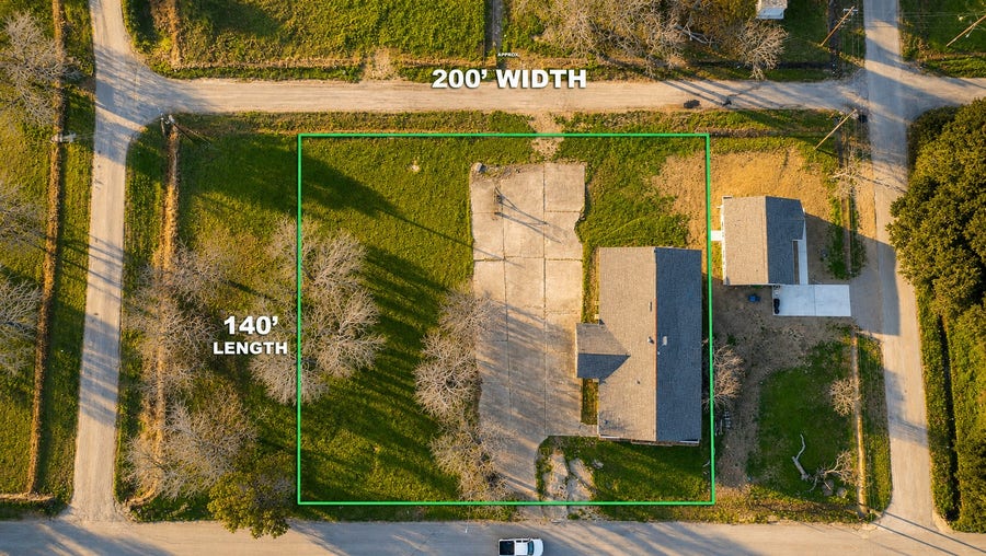 Property photo for 4206 2nd 1/2 Street, Brookshire, TX