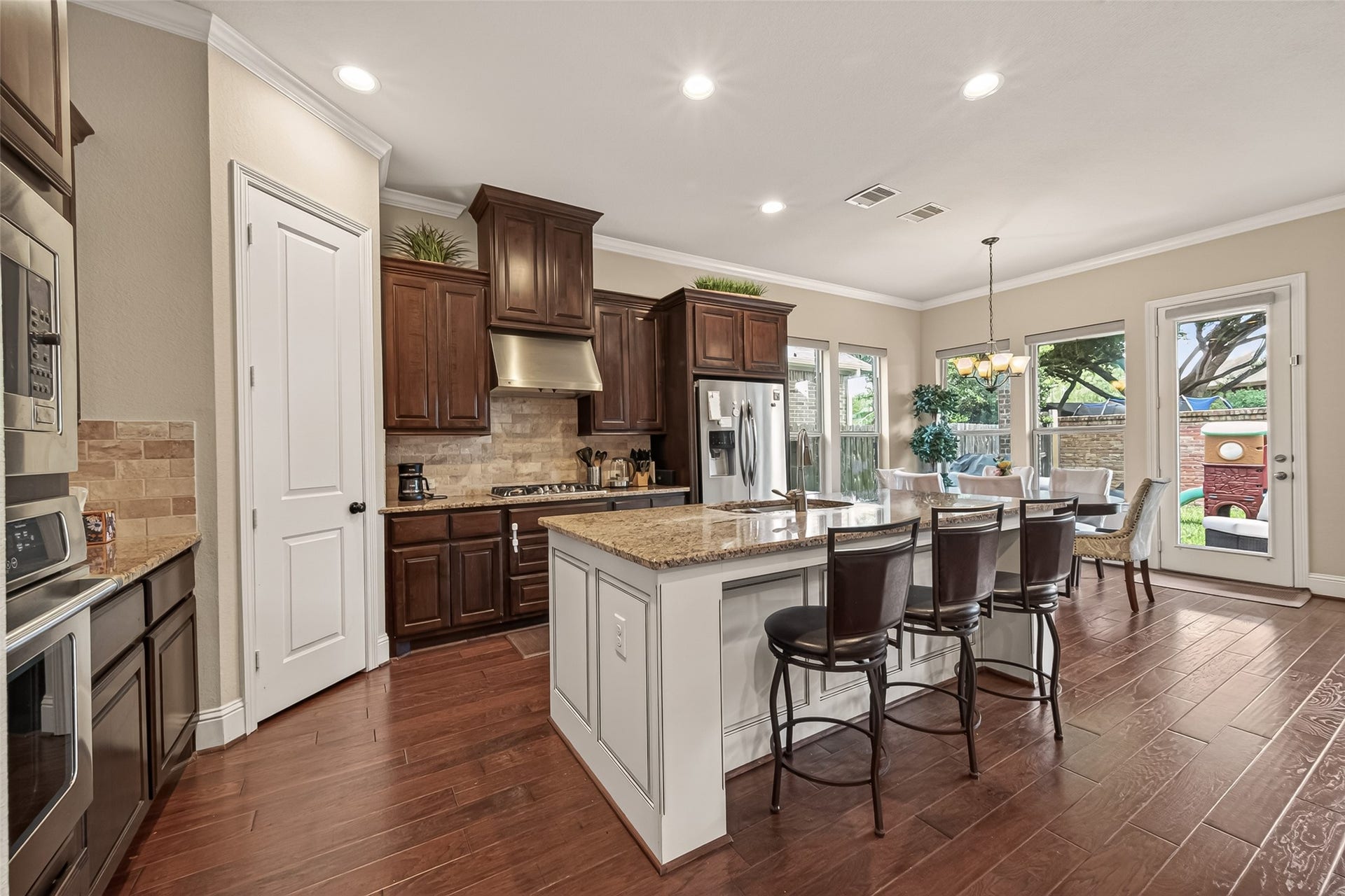 2029 Arrowood Glen Drive, Houston, TX 77077 2029 Arrowood Glen Drive, Houston, TX 77077