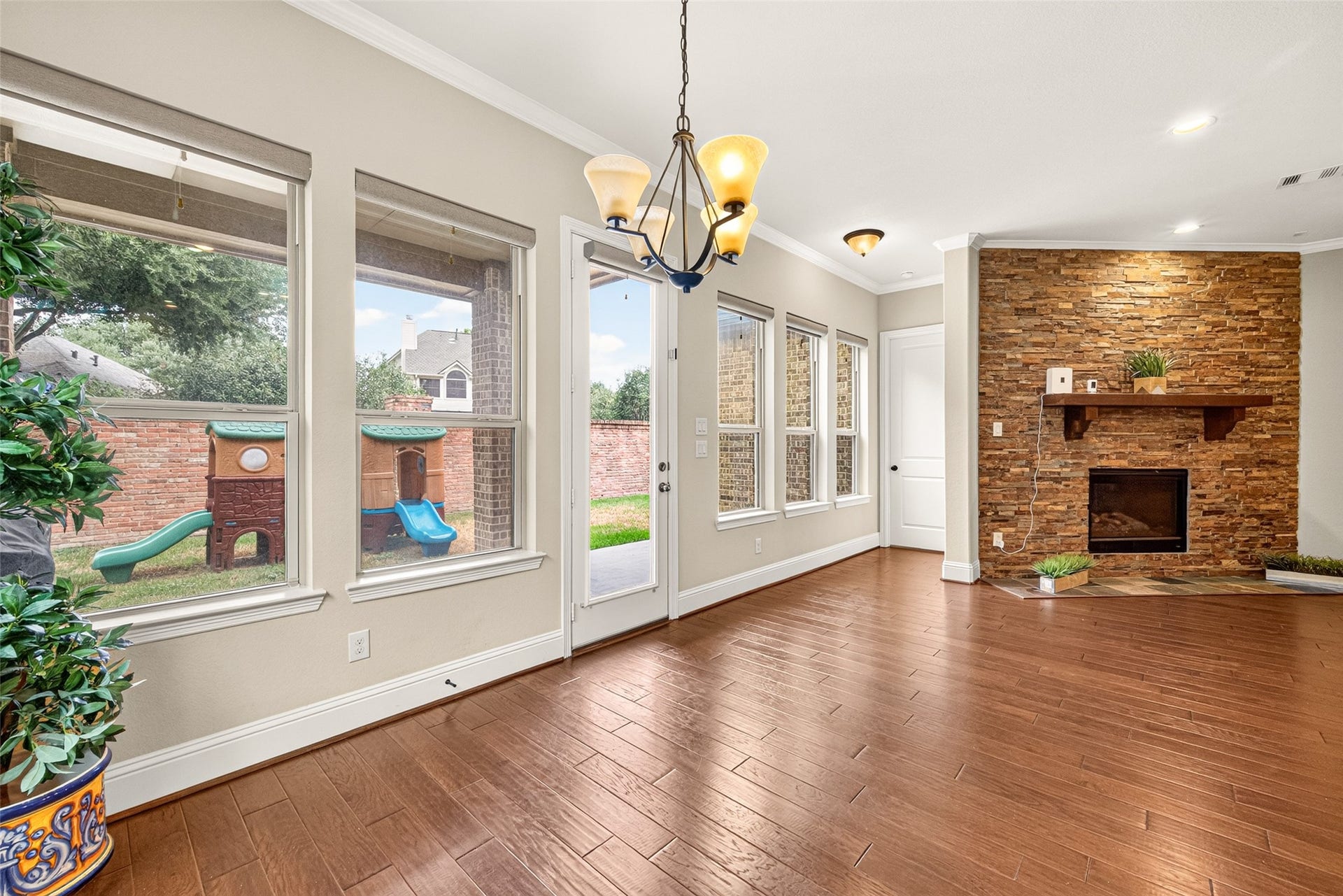 2029 Arrowood Glen Drive, Houston, TX 77077 2029 Arrowood Glen Drive, Houston, TX 77077