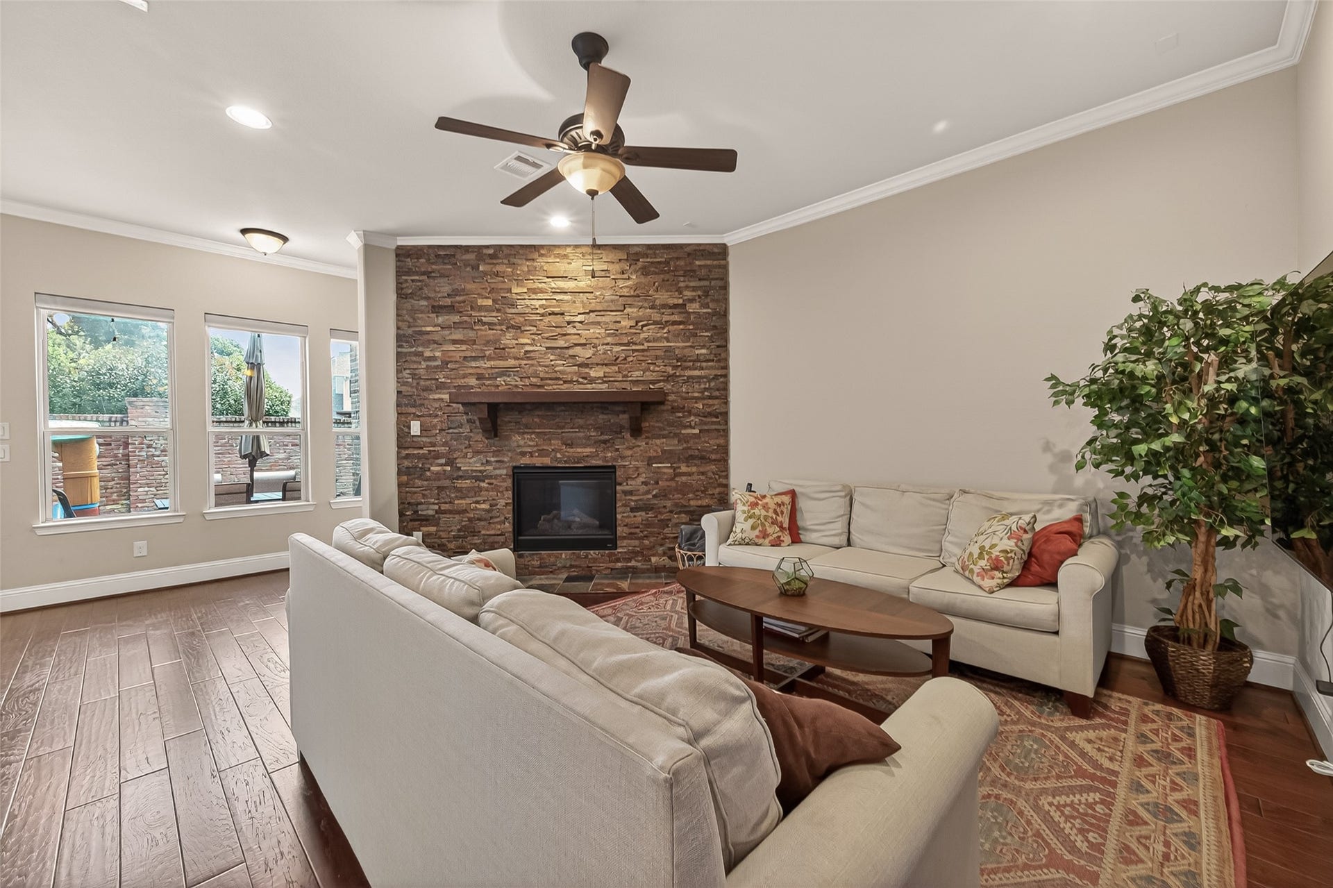 2029 Arrowood Glen Drive, Houston, TX 77077 2029 Arrowood Glen Drive, Houston, TX 77077