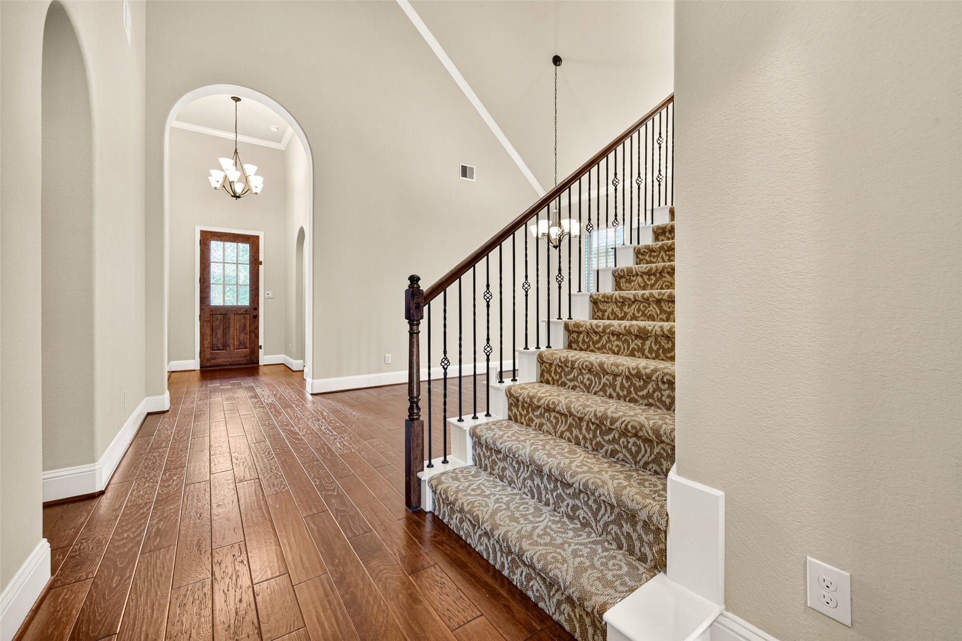 2029 Arrowood Glen Drive, Houston, TX 77077 2029 Arrowood Glen Drive, Houston, TX 77077