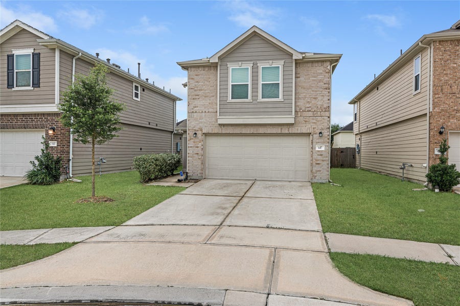 Property photo for 647 Ash Mill Drive, Houston, TX