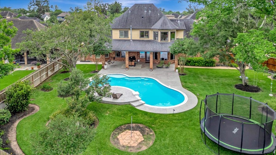 Property photo for 51 Deerwood Court, Lake Jackson, TX