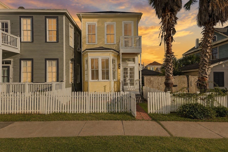 Property photo for 1607 Market Street, Galveston, TX