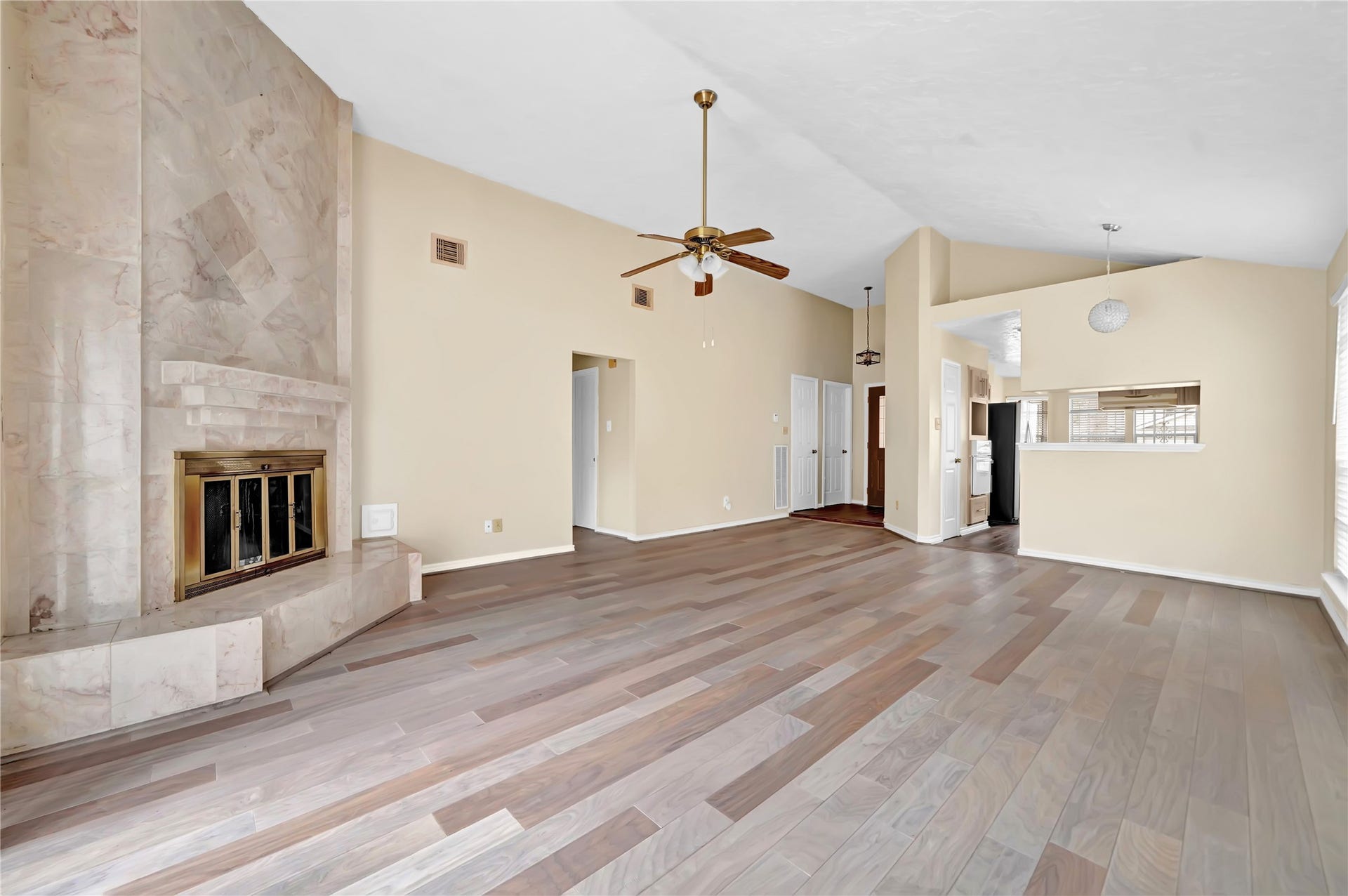 11734 Fairpoint Drive, Houston, TX 77099 11734 Fairpoint Drive, Houston, TX 77099