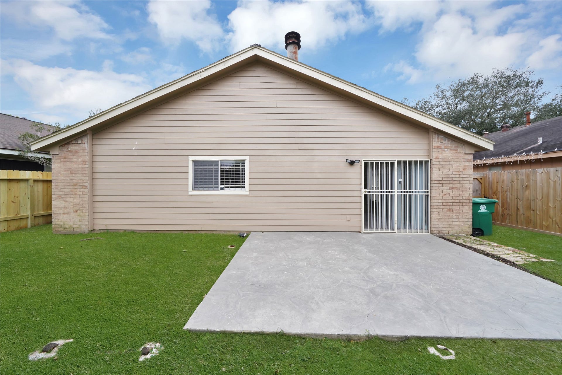 11734 Fairpoint Drive, Houston, TX 77099 11734 Fairpoint Drive, Houston, TX 77099