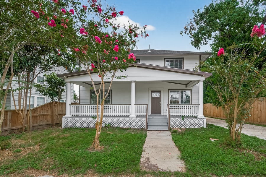 Property photo for 1933 Santa Rosa Street, Houston, TX