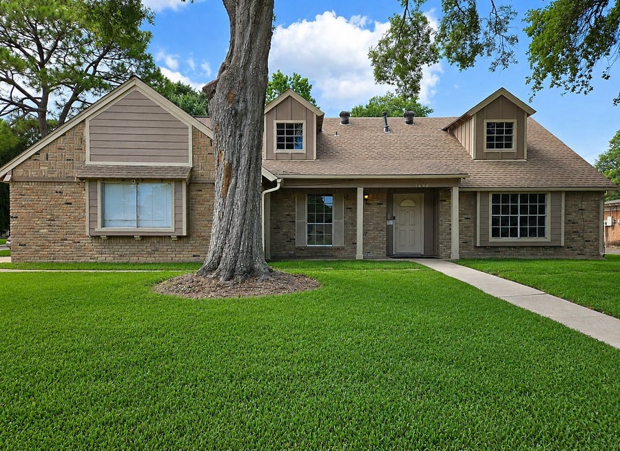 Property photo for 1403 Neptune Lane, Houston, TX