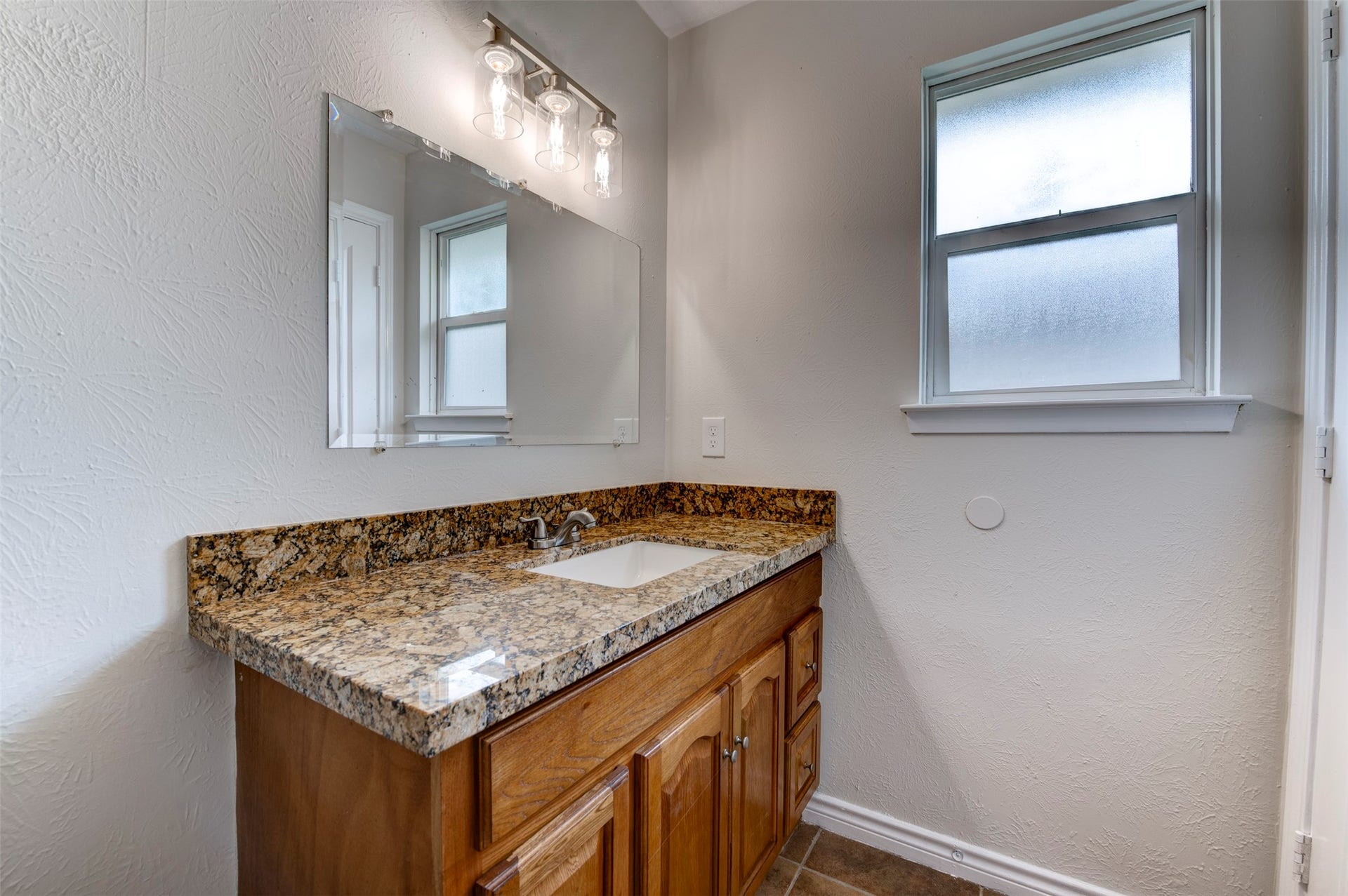 4814 Big Reef Drive, Bacliff, TX 77518 4814 Big Reef Drive, Bacliff, TX 77518