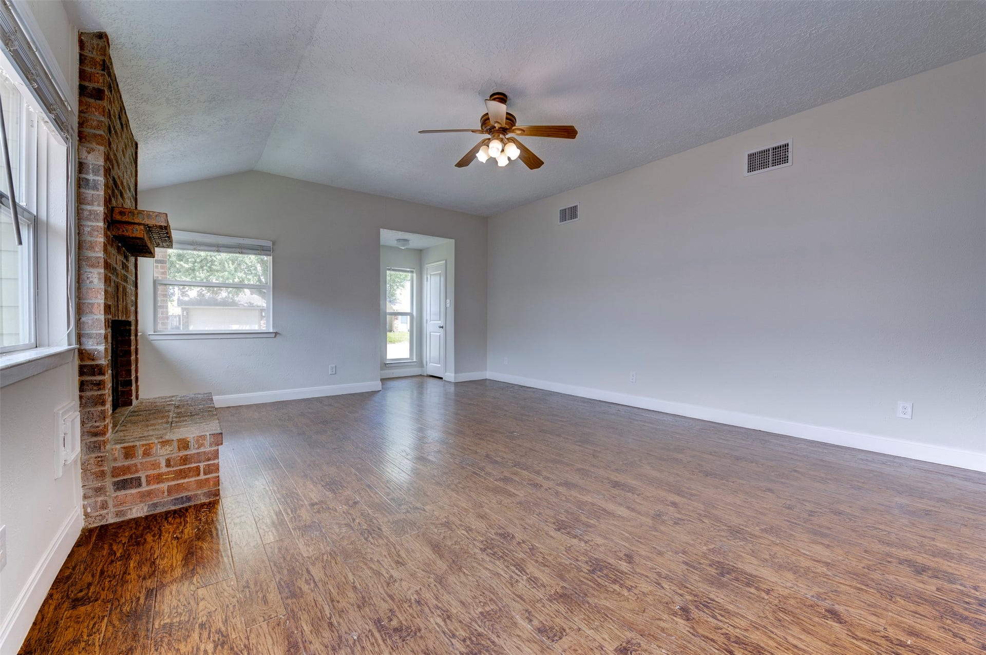 4814 Big Reef Drive, Bacliff, TX 77518 4814 Big Reef Drive, Bacliff, TX 77518