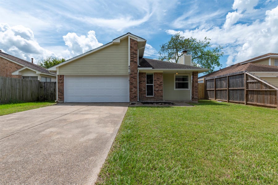 Property photo for 4814 Big Reef Drive, Bacliff, TX