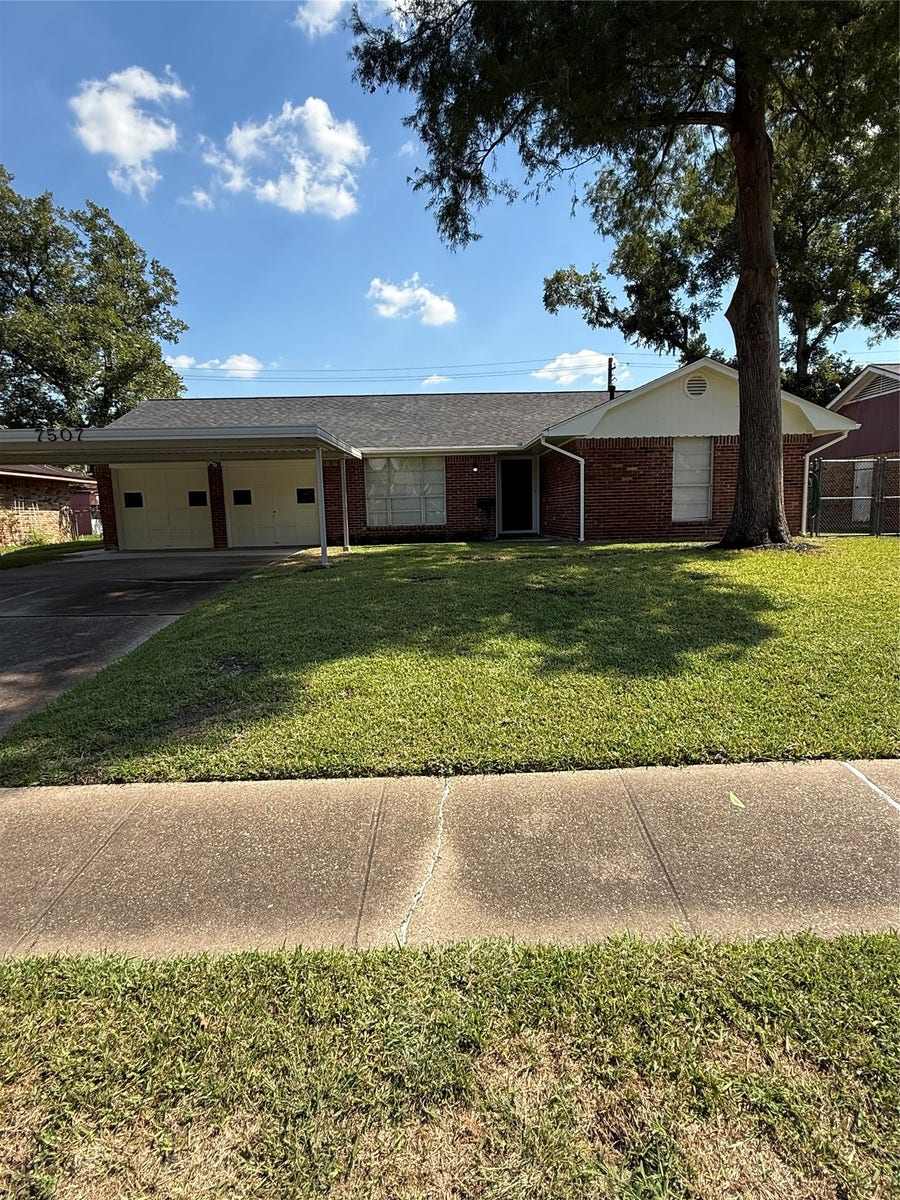 Property photo for 7507 Sandpiper Drive, Houston, TX