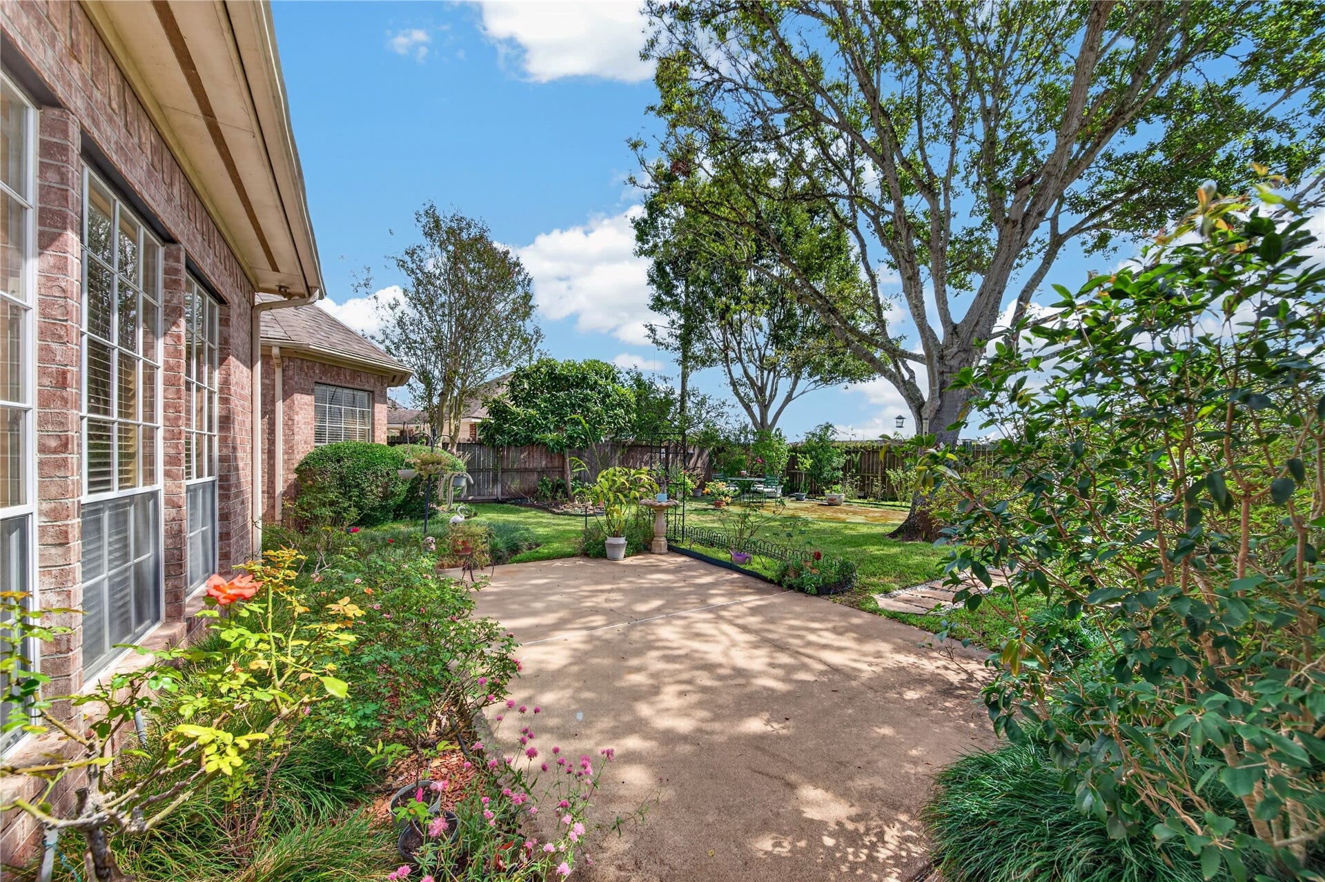 4311 Greystone Way, Sugar Land, TX 77479 4311 Greystone Way, Sugar Land, TX 77479