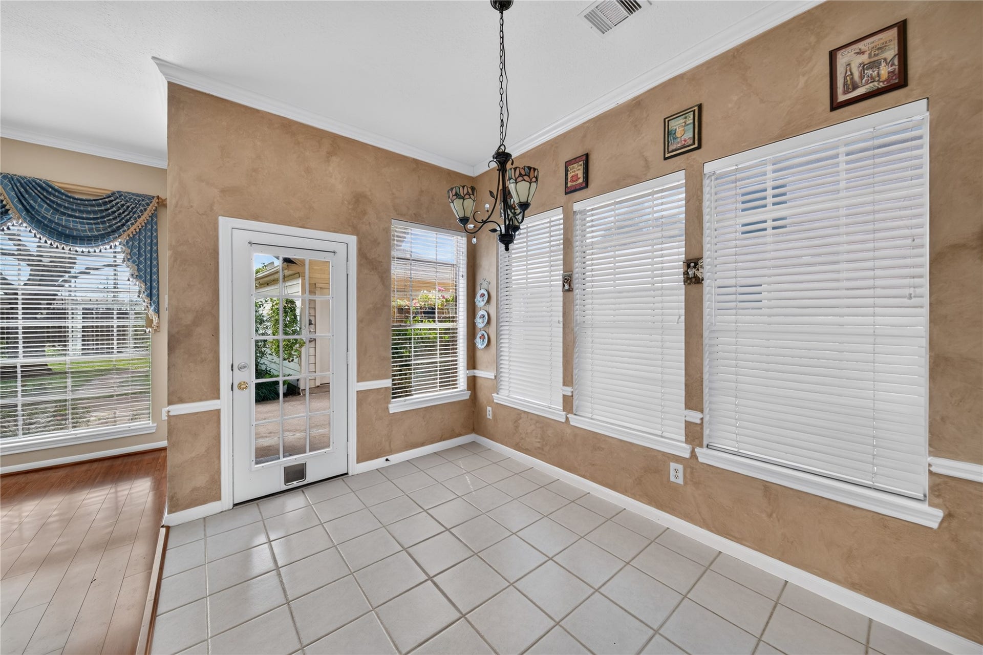 4311 Greystone Way, Sugar Land, TX 77479 4311 Greystone Way, Sugar Land, TX 77479