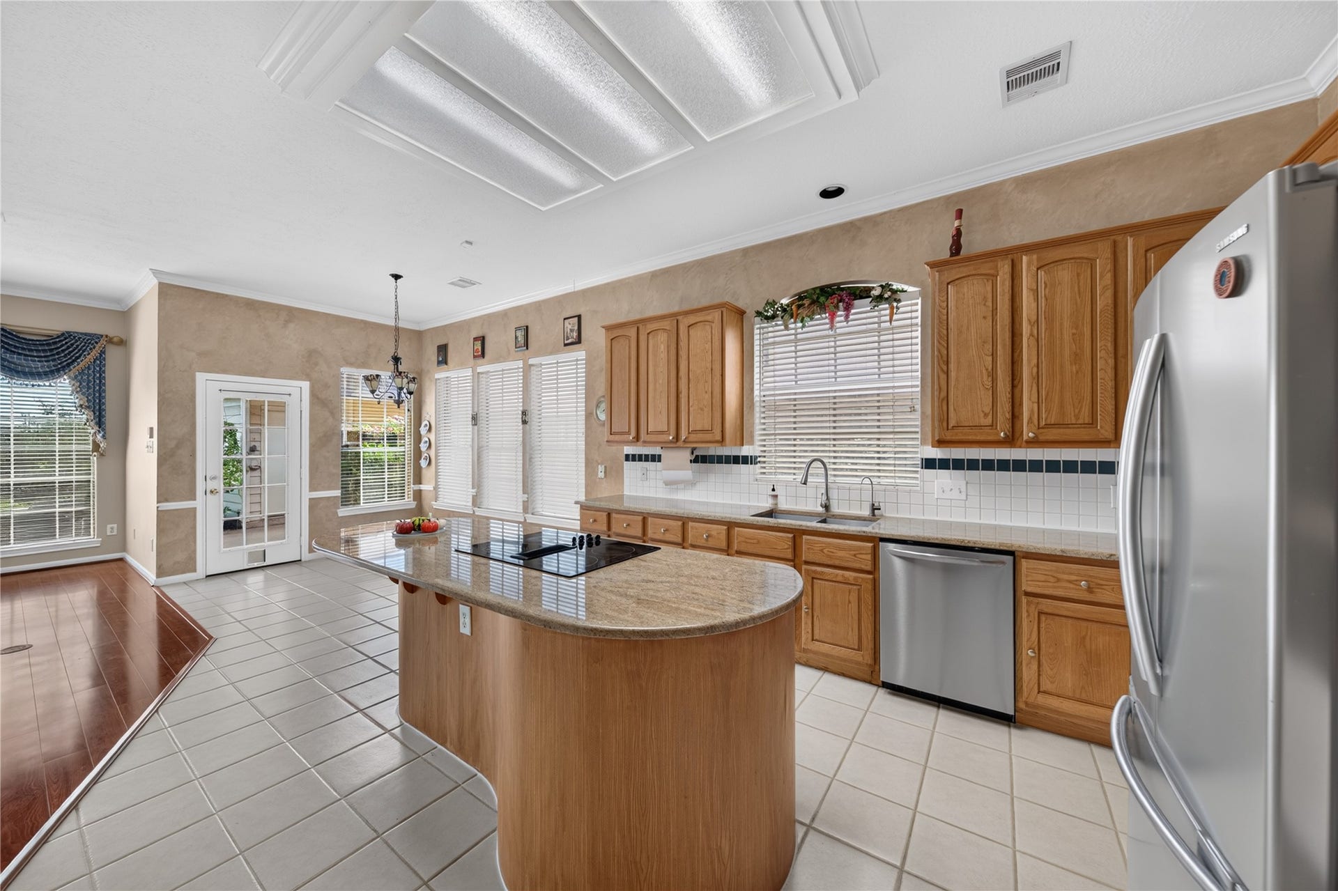 4311 Greystone Way, Sugar Land, TX 77479 4311 Greystone Way, Sugar Land, TX 77479